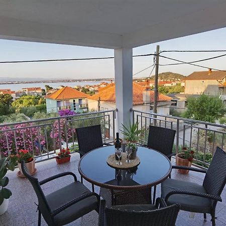 Apartman Sara Преко Экстерьер фото