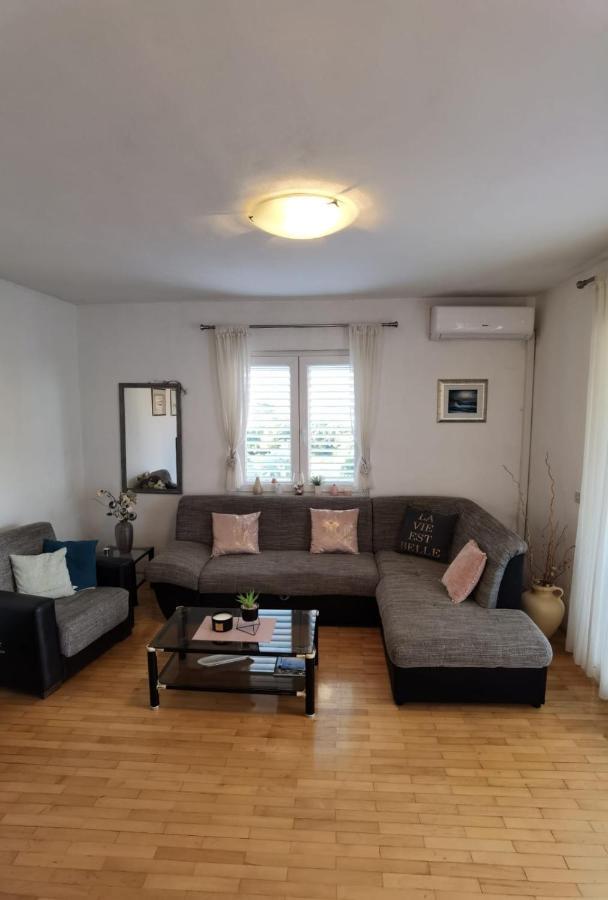 Apartman Sara Преко Экстерьер фото